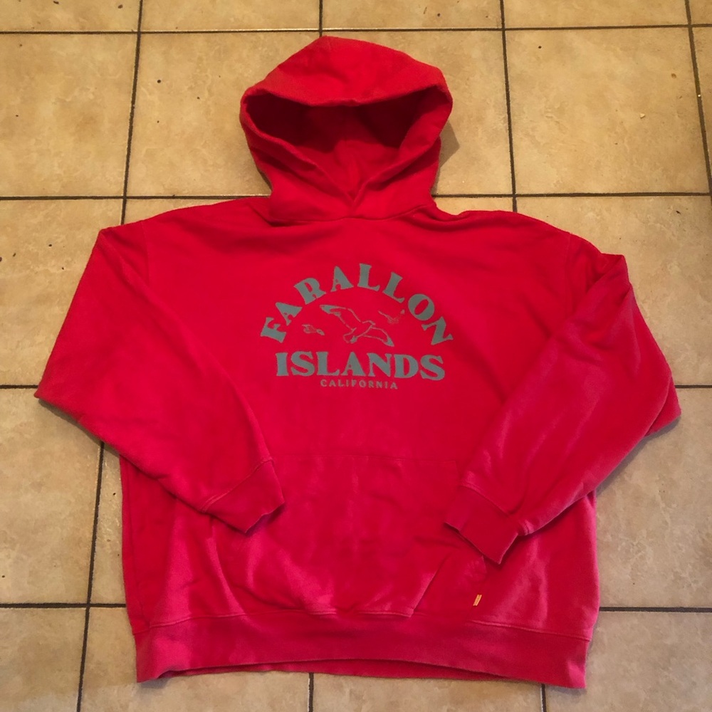 Levi’s Farallon Islands Hoodie (Red)